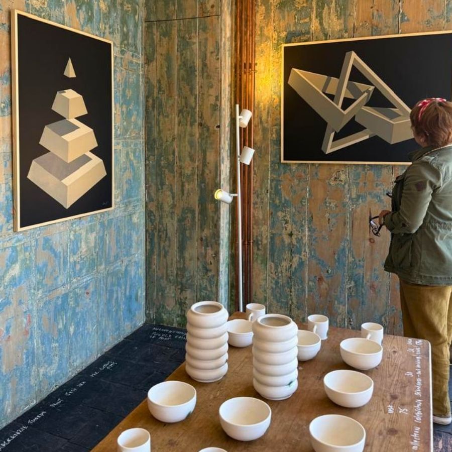 Serenity of Triangles - Contemporary Abstract Art by Paris Tooraji - Tooraji Gallery